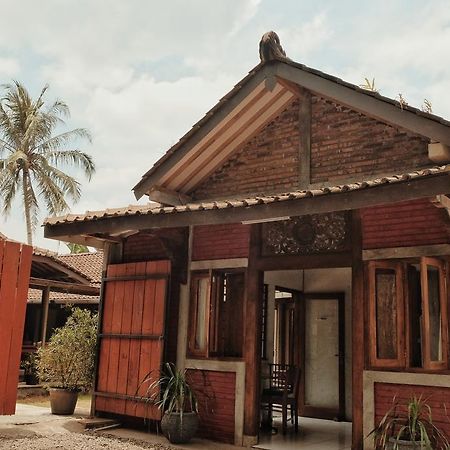 Cempaka Borobudur Guest House Magelang Εξωτερικό φωτογραφία