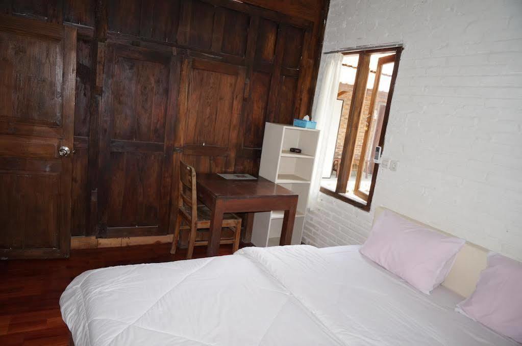 Cempaka Borobudur Guest House Magelang Εξωτερικό φωτογραφία