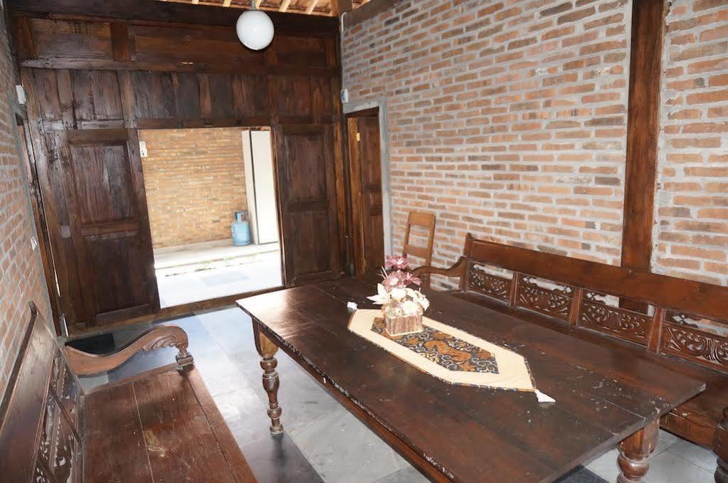 Cempaka Borobudur Guest House Magelang Εξωτερικό φωτογραφία