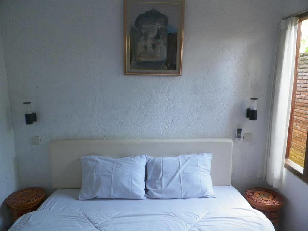 Cempaka Borobudur Guest House Magelang Εξωτερικό φωτογραφία