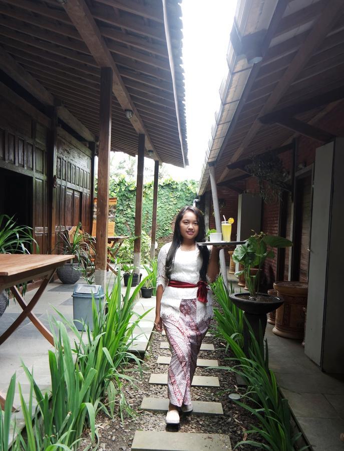 Cempaka Borobudur Guest House Magelang Εξωτερικό φωτογραφία