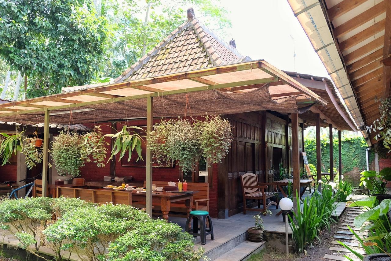 Cempaka Borobudur Guest House Magelang Εξωτερικό φωτογραφία