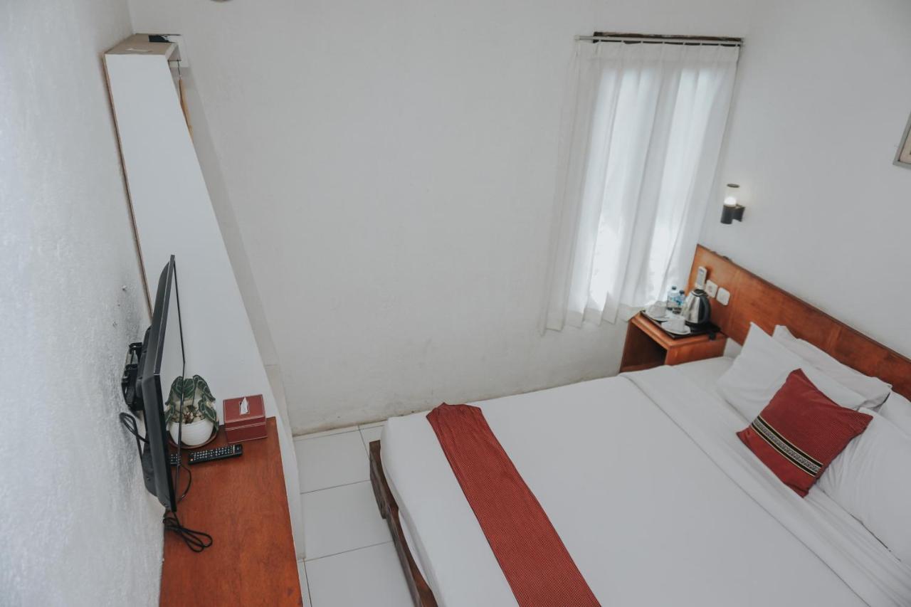 Cempaka Borobudur Guest House Magelang Εξωτερικό φωτογραφία
